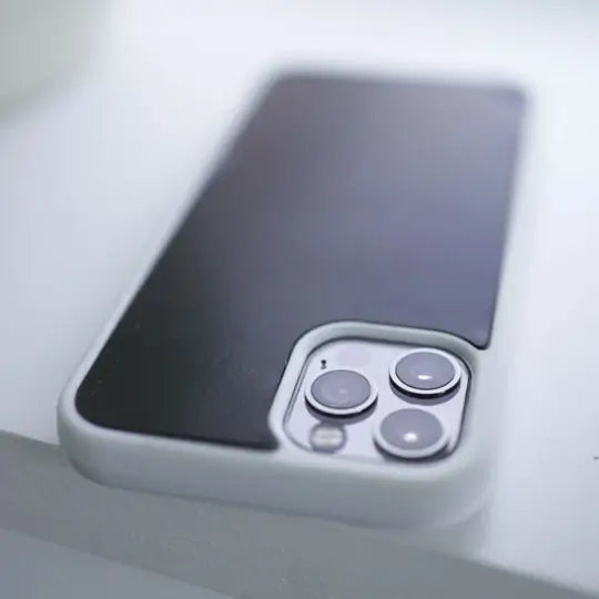 The Anti-Gravity Case™